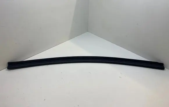 Audi A5 8T 8F Engine compartment rubber 8T0823723B