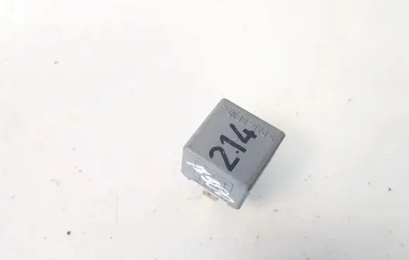 Audi A4 S4 B5 8D Other relay 443951253k 899512