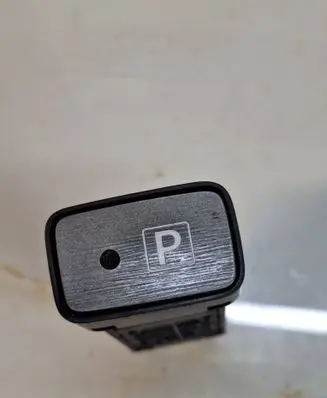 Toyota Prius (XW30) Hand parking brake switch 15C315