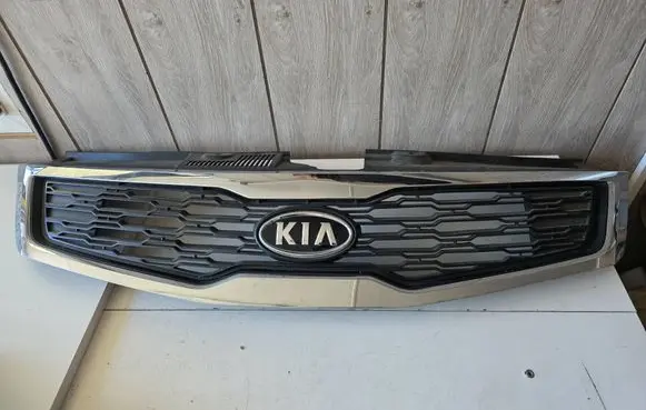 KIA Ceed Front bumper upper radiator grill 863511H500 863501H500