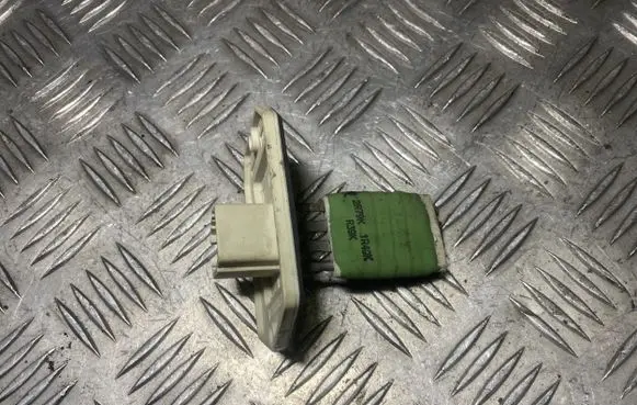 Nissan Primera Heater blower motor/fan resistor 2R79K1R49K 28103 R39K