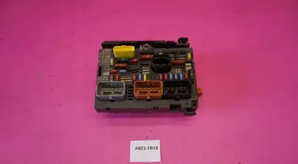 Peugeot 5008 BSM Control unit 