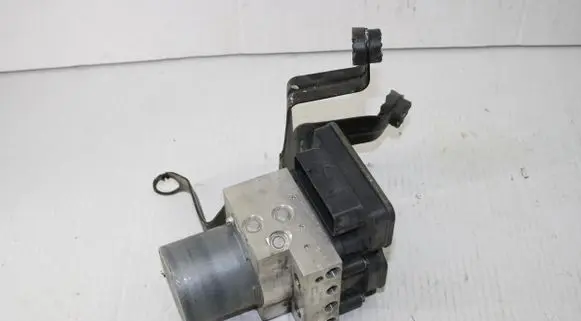 BMW X6 F16 ABS Pump 6870759