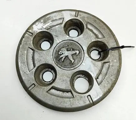 Peugeot Boxer R20 wheel hub/cap/trim 1374675080