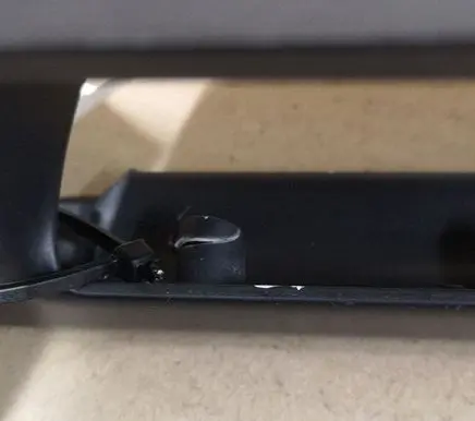 Volkswagen Golf Plus Front door window switch trim 5M1867371C