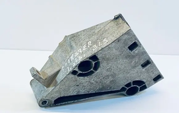 Skoda Roomster (5J) Engine mounting bracket 038199207A