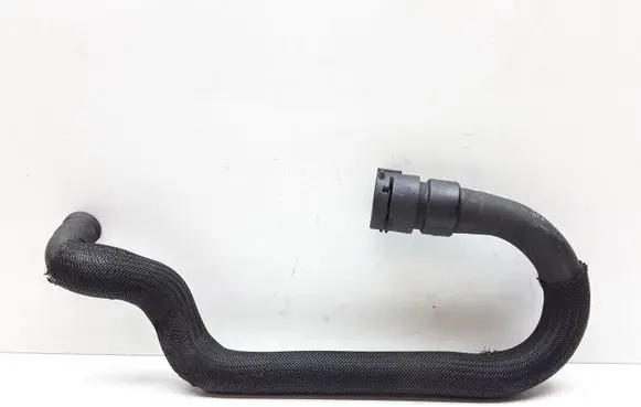 Volvo V70 Engine coolant pipe/hose 30757462