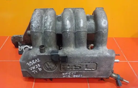 Volkswagen Transporter - Caravelle T4 Intake manifold 023133223 SSACY
