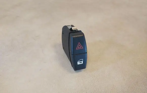 BMW 6 E63 E64 Hazard light switch 61316919506 6919506