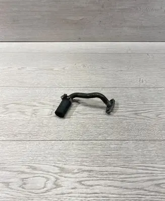 BMW X3 E83 Turbo turbocharger oiling pipe/hose 7787406