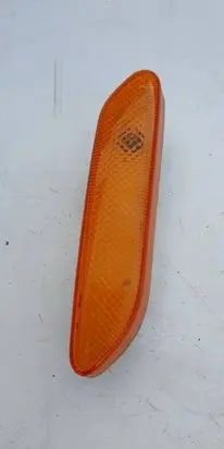 Front fender indicator light