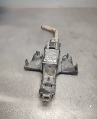 Volkswagen Crafter Glow plug pre-heat relay 0281003038