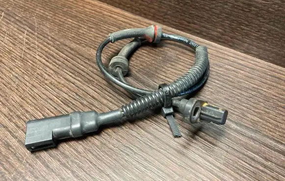 Ford Transit ABS brake wheel speed sensor 2T142B372BE
