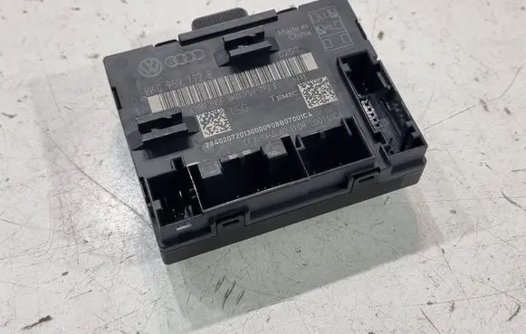 Audi A4 S4 B8 8K Door control unit/module 8K0959792E