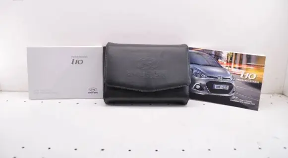 Hyundai i10 User manual 