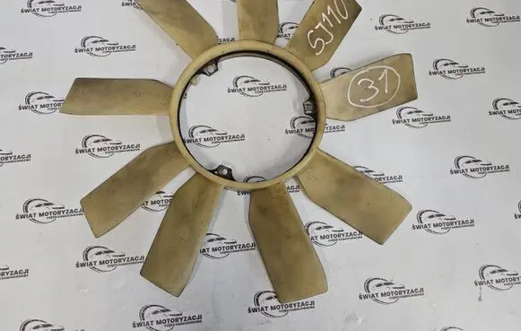 Mercedes-Benz Vito Viano W639 Original wheel cap 646980