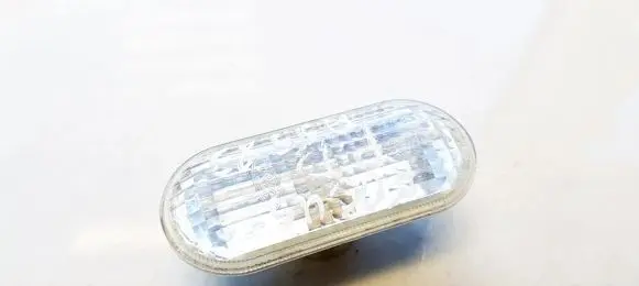 Ford Focus Front fender indicator light 4M5A13K309AA 4M5A-13K309-AA
