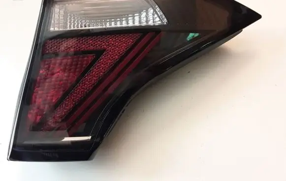 Hyundai Ioniq Tailgate rear/tail lights 92404G2200