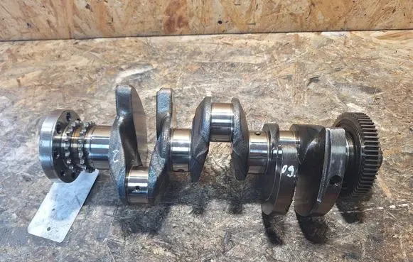 BMW X1 F48 F49 Crankshaft 8583490 B37C15A
