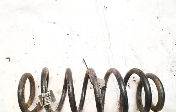 Chrysler Sebring (ST-22 - JR) Rear coil spring 05151984aa