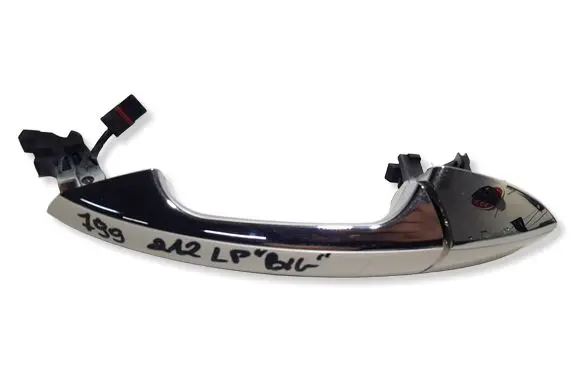 Mercedes-Benz E W212 Front door exterior handle KLAMKALP212 KEYLESSGO