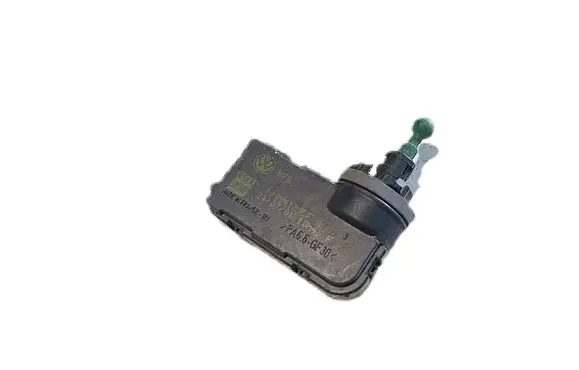 Volkswagen Golf IV Headlight level adjustment motor 1J0941295F