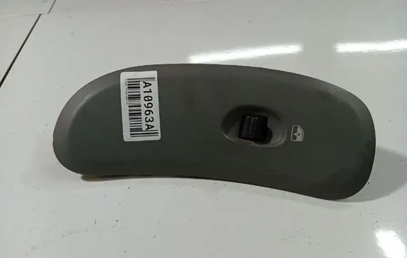 Chrysler Voyager Electric window control switch 746754684