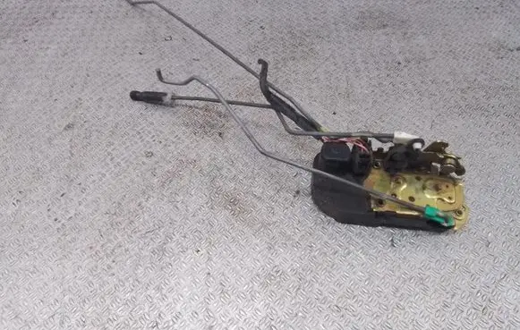 Chrysler Sebring (ST-22 - JR) Front door lock