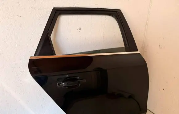 Audi A4 S4 B8 8K Rear door LZ9Y