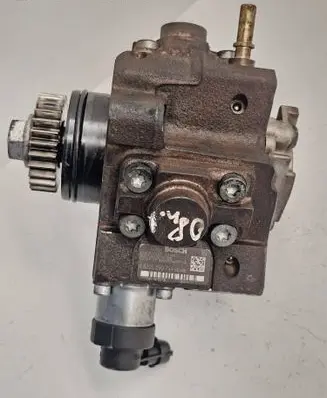 Renault Laguna III Fuel injection high pressure pump 0445010223 8200690744 5206857