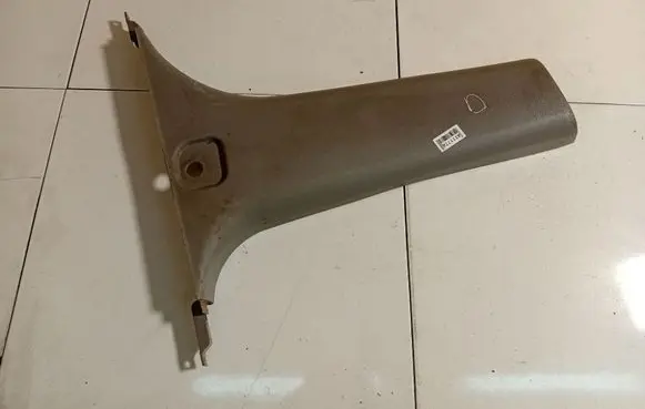 KIA Sorento (B) pillar trim (top) 858353E000