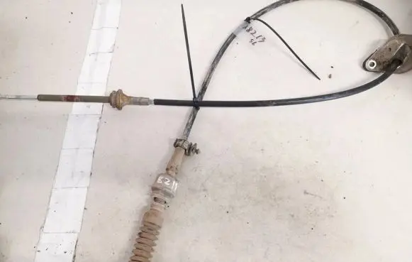 Jeep Grand Cherokee (WJ) Gear shift cable linkage