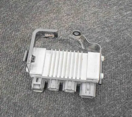 Toyota Hilux (AN10, AN20, AN30) Glow plug pre-heat relay 2855130010 1327000010