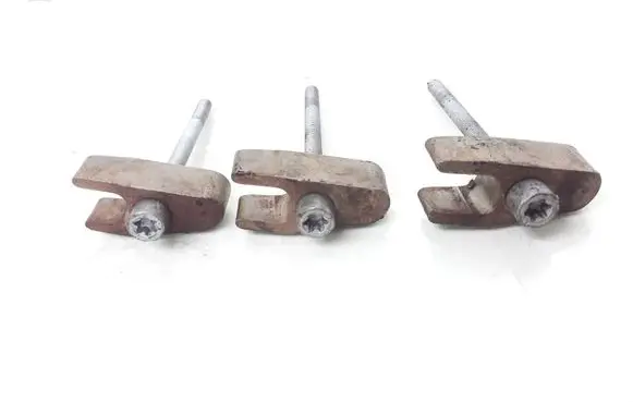 Mercedes-Benz R W251 Fuel Injector clamp holder