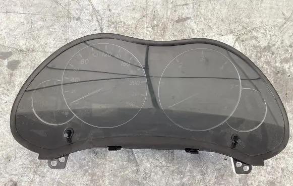 Toyota Avensis T250 Speedometer (instrument cluster) 8380005630H