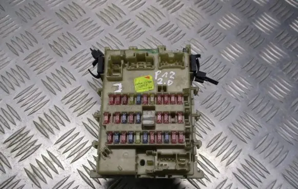Nissan Primera Fuse box set 24350-AV700