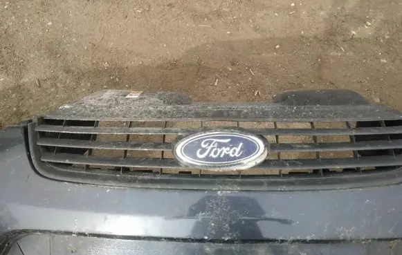 Ford Focus C-MAX Front grill