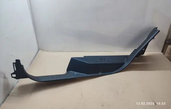 Volvo XC90 Rear sill trim cover 1110136