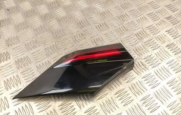 Citroen C4 III e-C4 Rear tail light reflector 9835109680