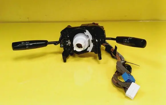 Mazda 323 Wiper turn signal indicator stalk/switch 175026