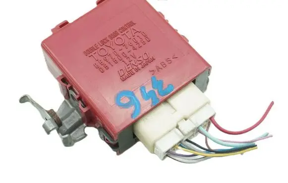 Lexus CT 200H Other control units/modules 8597076010