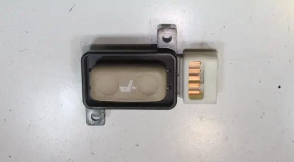 Lexus RX 450H Seat control switch 182850