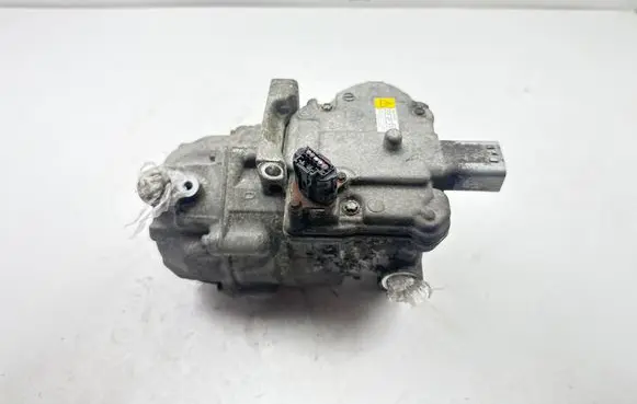 Toyota Auris E180 Air conditioning (A/C) compressor (pump) 0422001031 ES14C