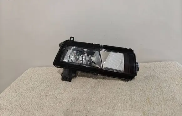 Volkswagen Touran III Front fog light 5TA941662 10461020000