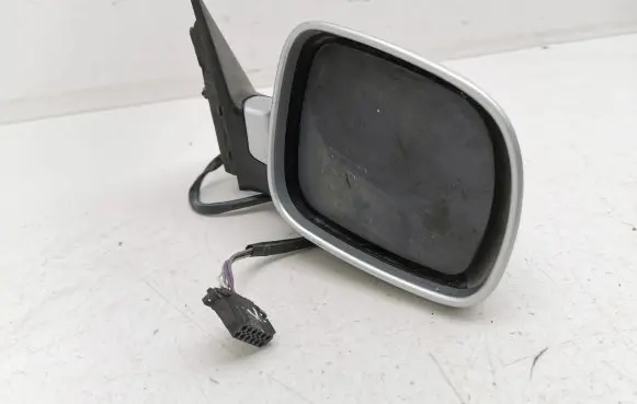 Volkswagen PASSAT B5.5 Manual wing mirror 