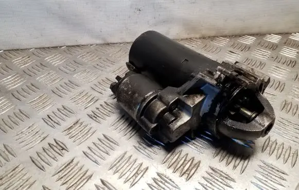 BMW 5 F10 F11 Starter motor 8506657 0001148010