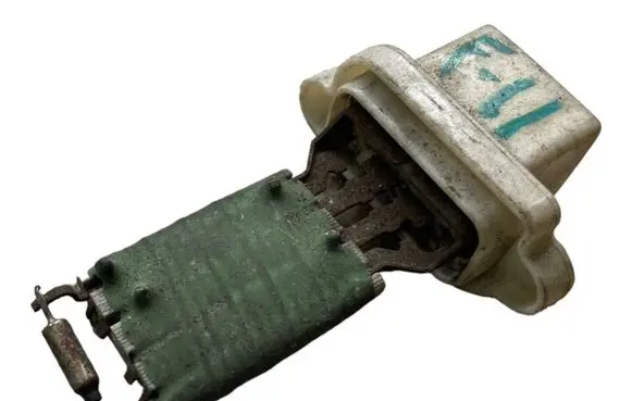 Ford Focus Heater blower motor/fan resistor 3M5H18B647AC