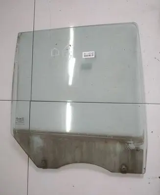 Hyundai Santa Fe Rear door window glass AS2