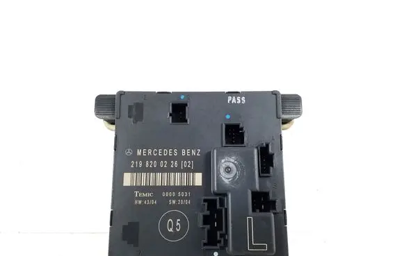 Mercedes-Benz CLS C219 Door control unit/module A2198200226