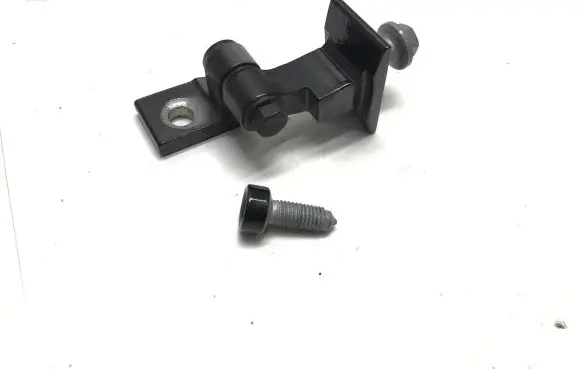 BMW 2 F44 Front door upper hinge 7246065